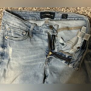 Lucky Brand - women’s size 2 - skinny jeans